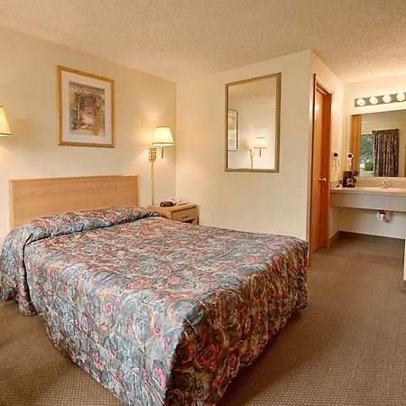 Days Inn By Wyndham Richland Pokoj fotografie
