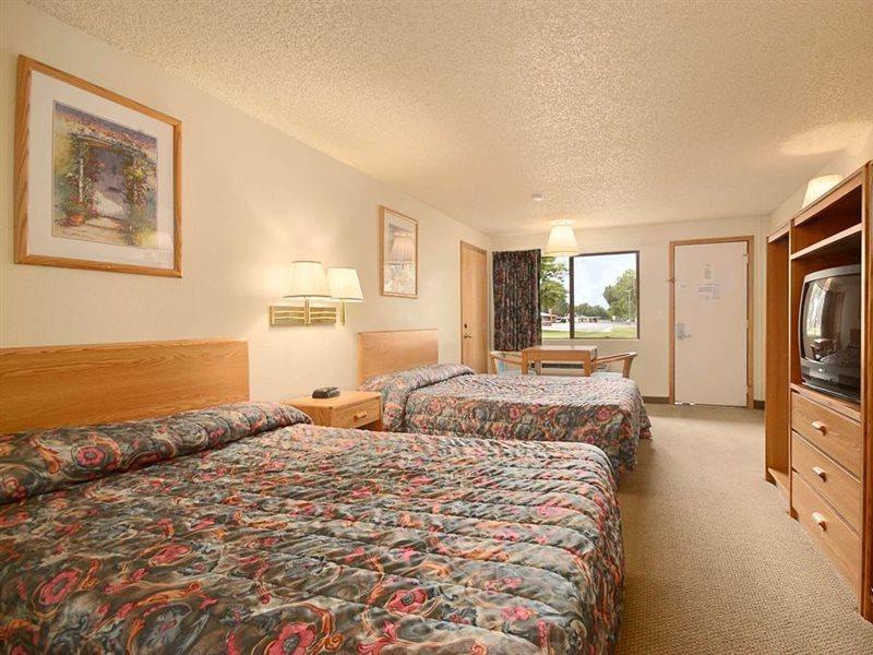Days Inn By Wyndham Richland Exteriér fotografie