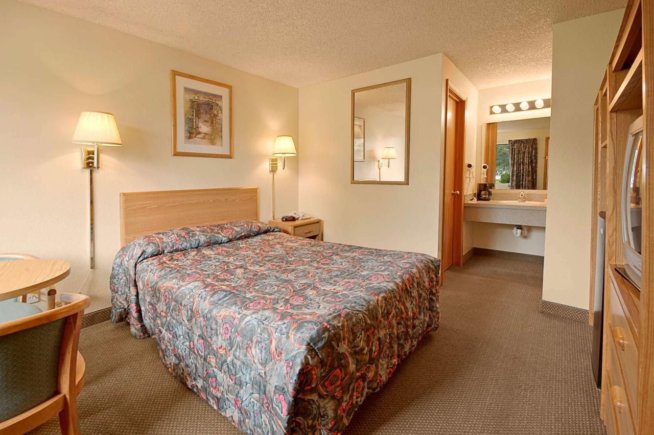 Days Inn By Wyndham Richland Pokoj fotografie